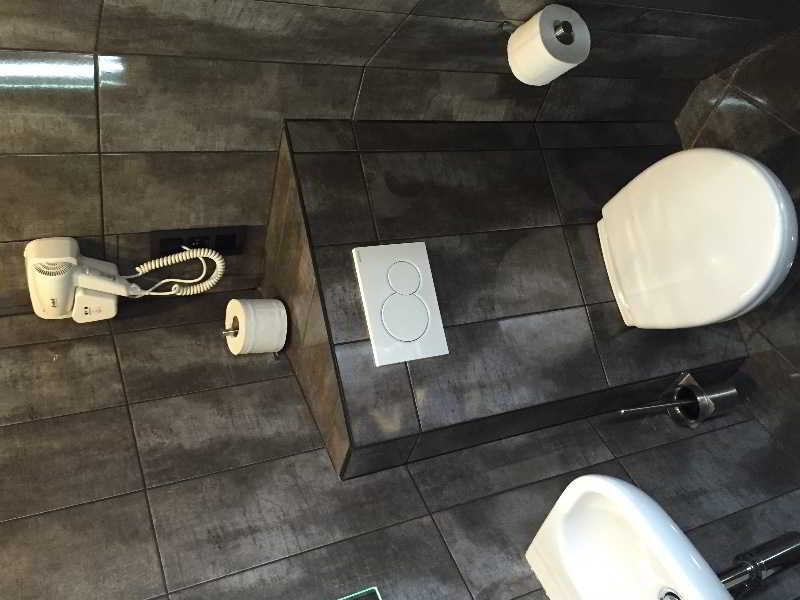 Nekotel Concept Art Hotel Saint-Gilles Dış mekan fotoğraf